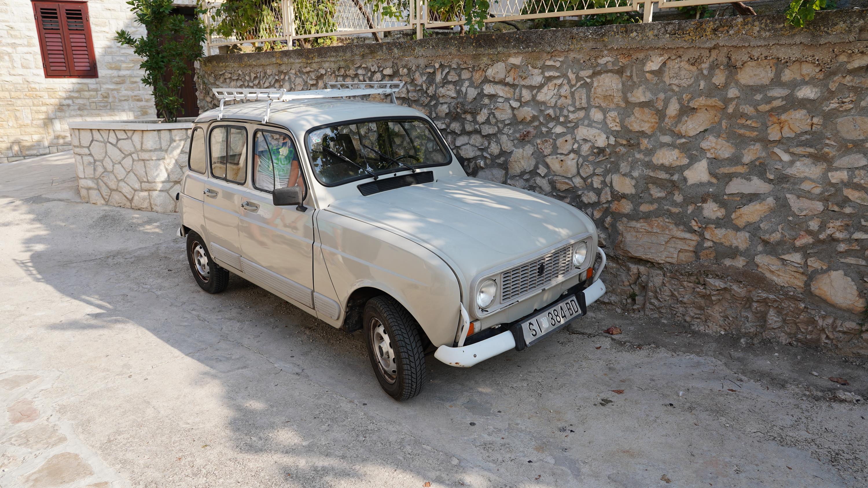 Primosteński Renault 4 2018.JPG