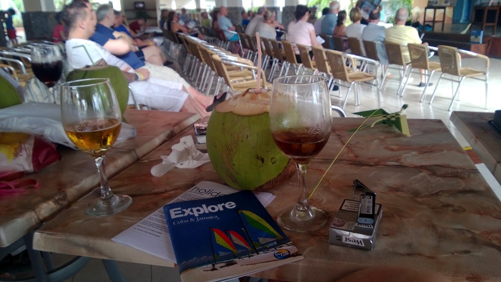 tego trzeba się napić na Kubie,świeży kokos i cuba libre / WP_20140117_001.jpg WP_20140117_001.jpg