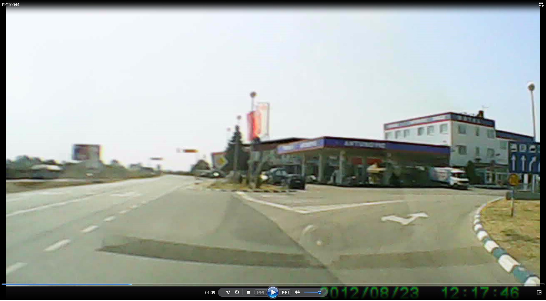 Orasje dojazd do stacji benzynowej.jpg