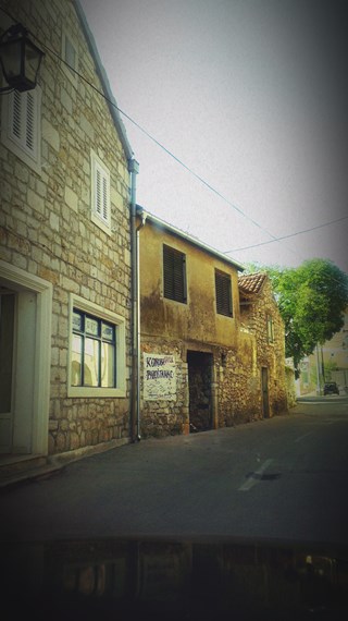 IMAG1213.jpg IMAG1213.jpg