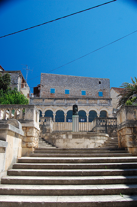 Milna / DSC_0669dd.jpg DSC_0669dd.jpg