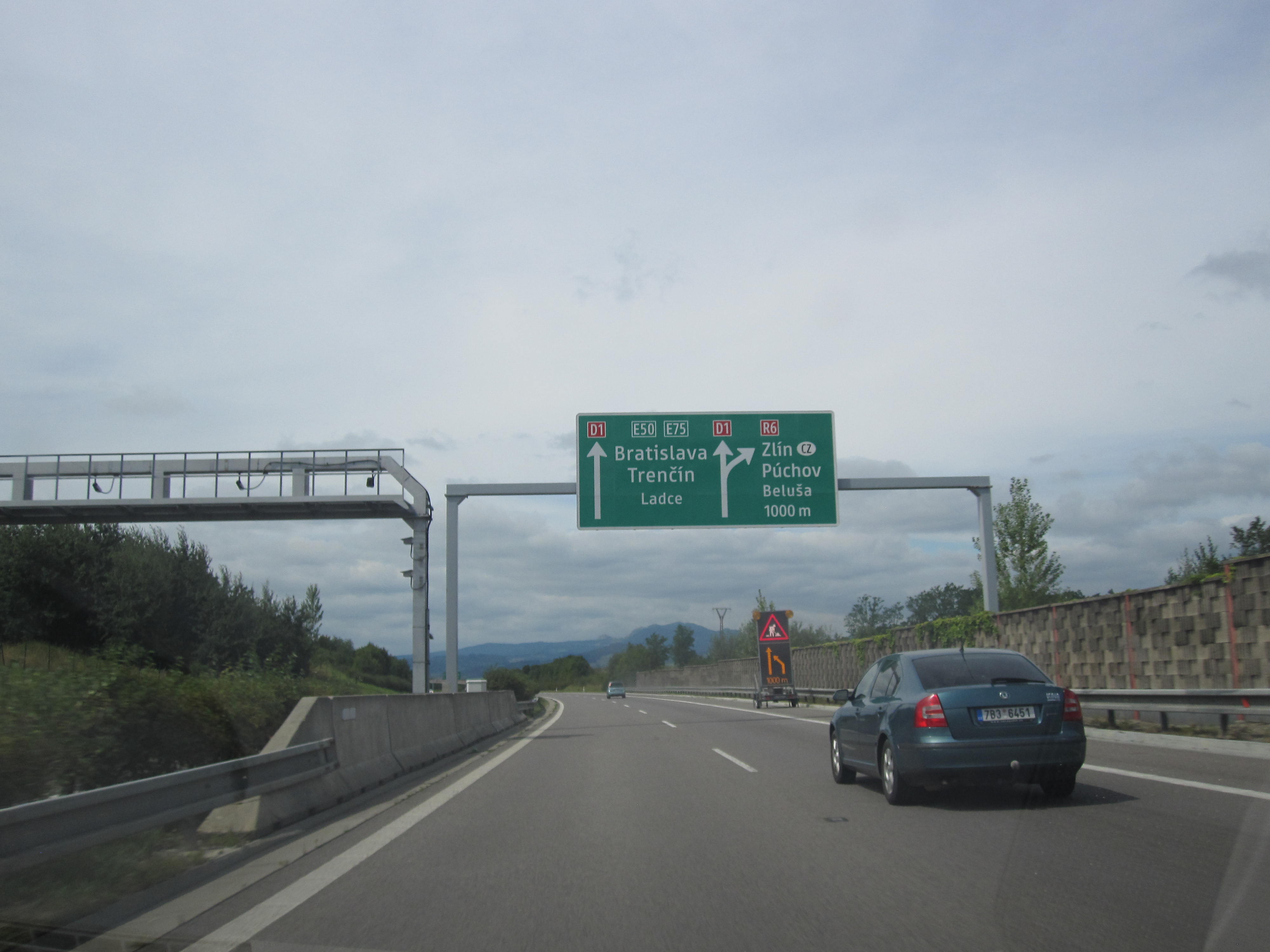 Już na autostradzie, przed jednym ze zwężeń. / IMG_0650.JPG IMG_0650.JPG