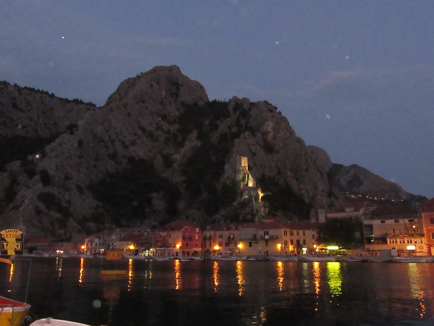 omis noca.jpg