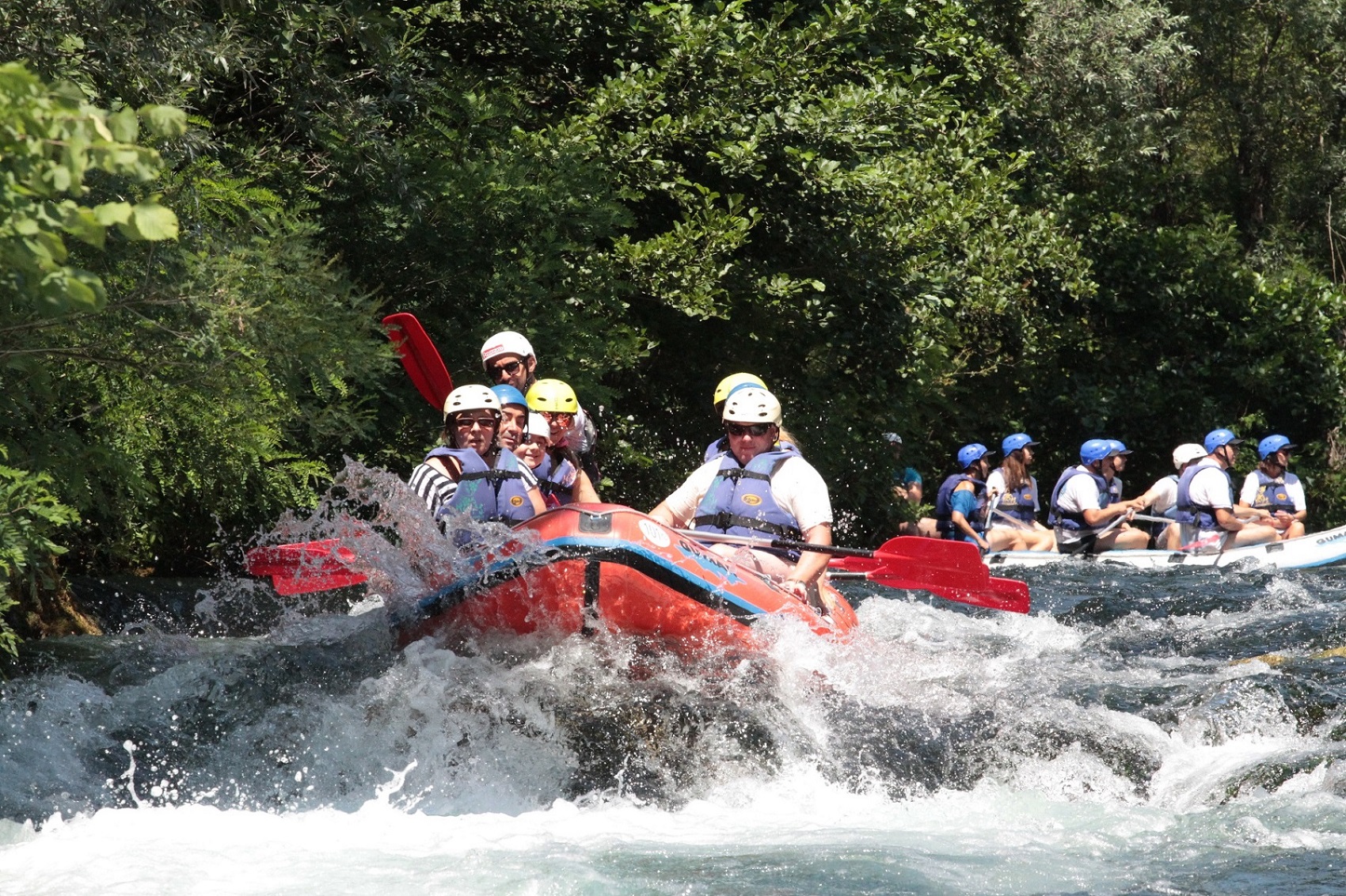 rafting.jpg