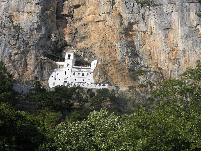 ostrog.jpg ostrog.jpg