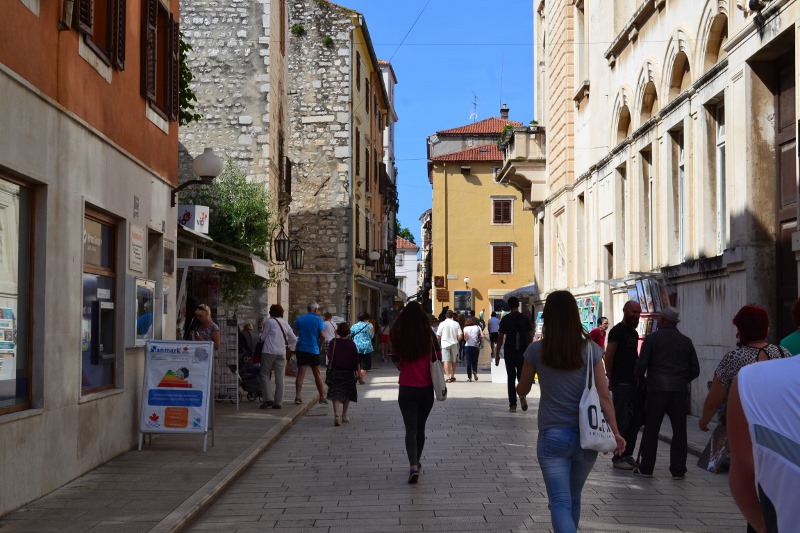 303 (800x533) (2).jpg