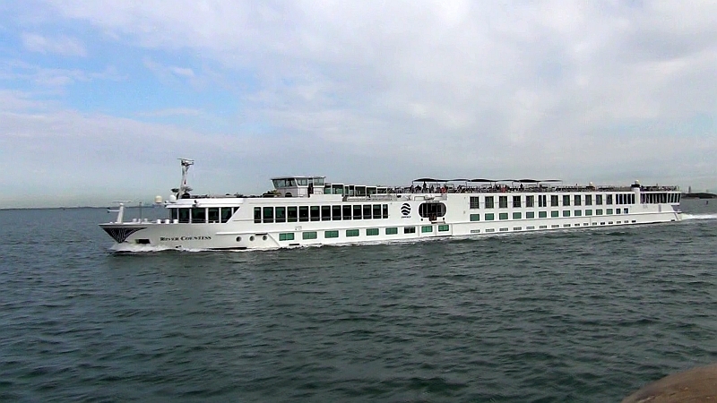 Zdjęcie000073 wycieczkowiec.jpg