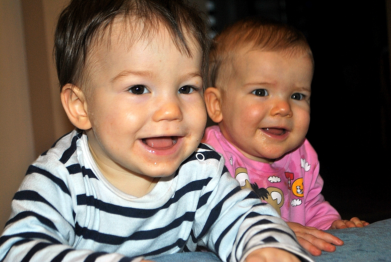 Te młodsze - Adaś i Natalka.JPG