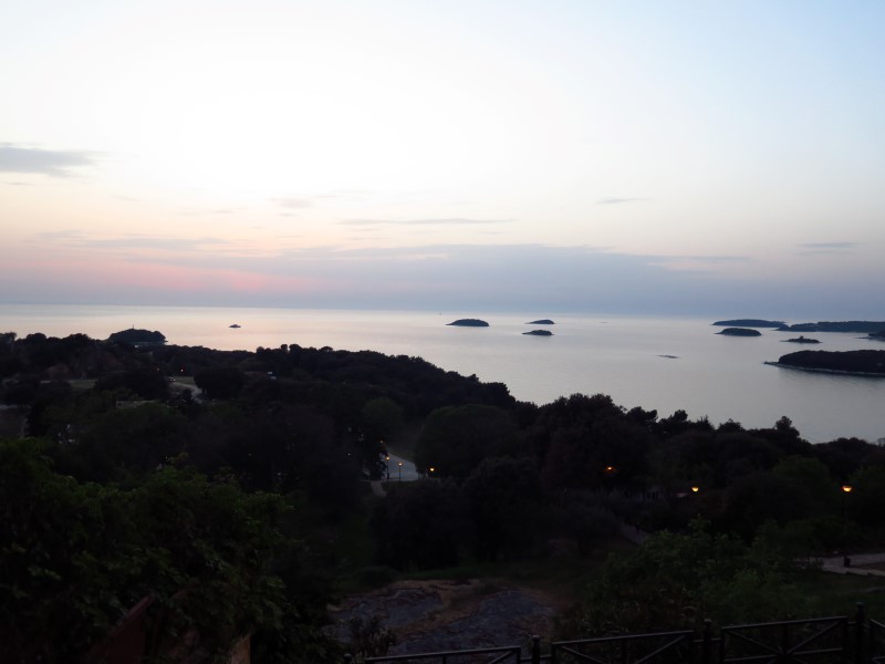 2018-04-28-20h14m44 (Custom).JPG