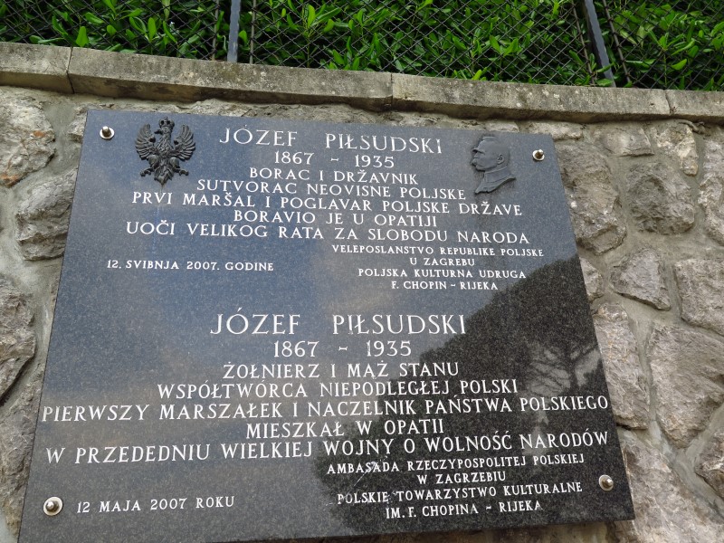 2018-05-05-17h56m04 (Custom).JPG