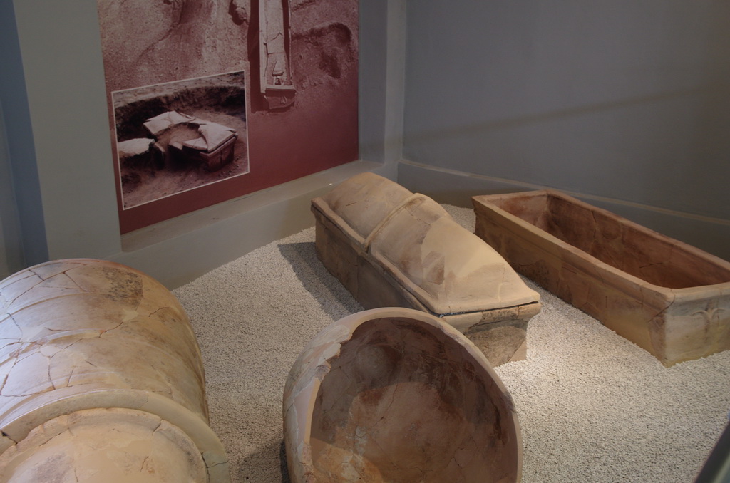 Muzeum archeologiczne Mandraki / IMGR0114_resize.jpg IMGR0114_resize.jpg