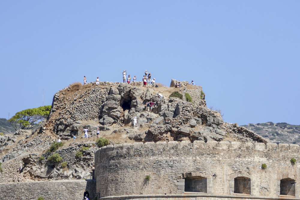 a tu już blisko, sporo turystów / P1030393.JPG P1030393.JPG