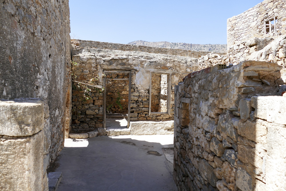 . / P1030458.JPG P1030458.JPG