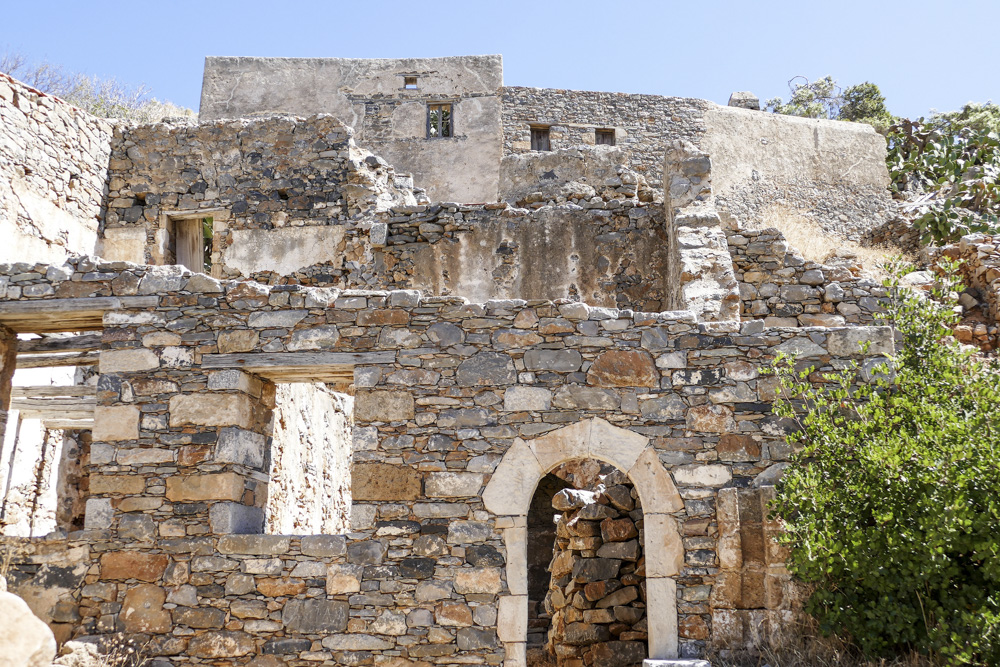 . / P1030465.JPG P1030465.JPG