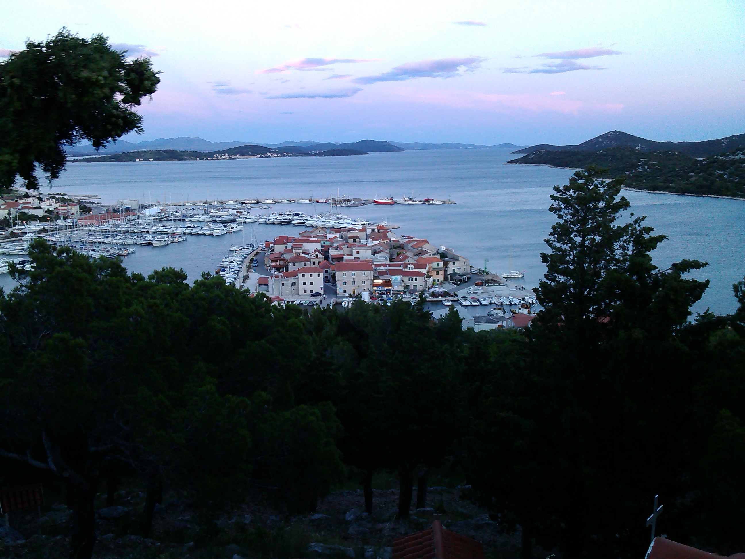 IMG_20130611_204051.jpg IMG_20130611_204051.jpg