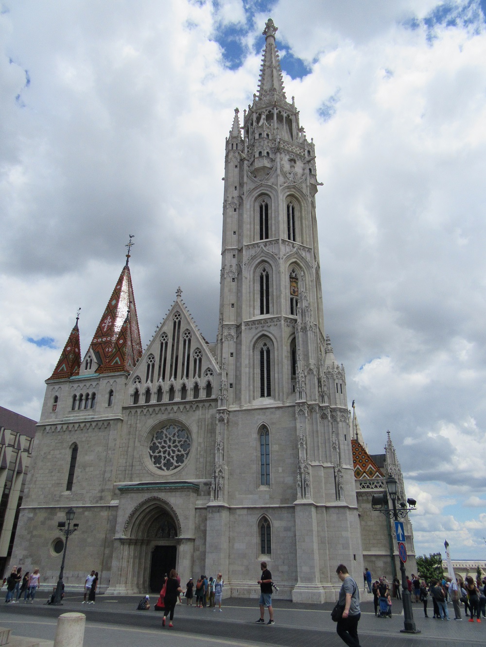 kosciol sw macieja.jpg