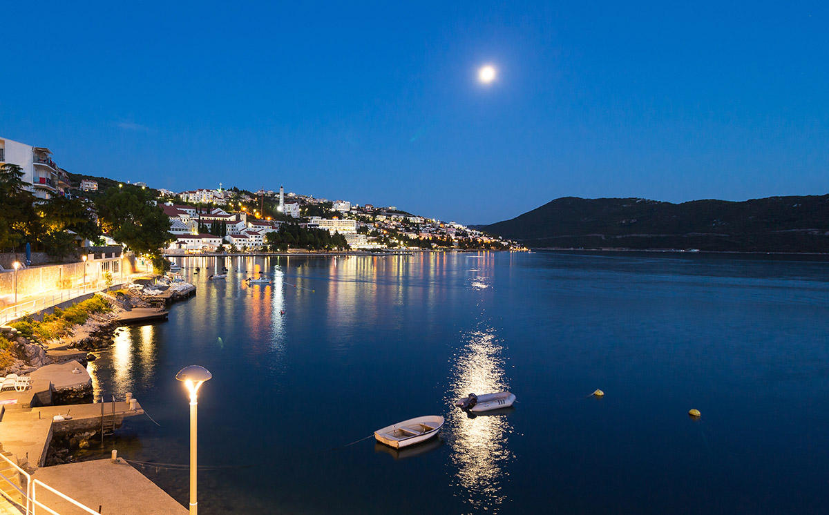 neum2.jpg