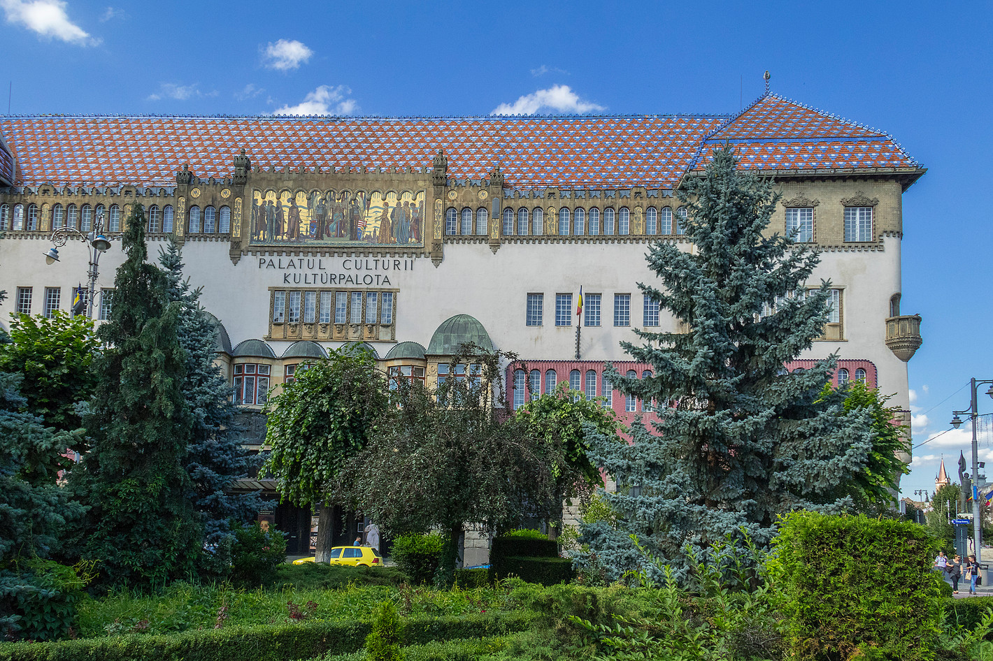IMG_0868 Targu Mures - Pałac Kultury zbudowany w stylu secesyjnym..jpg