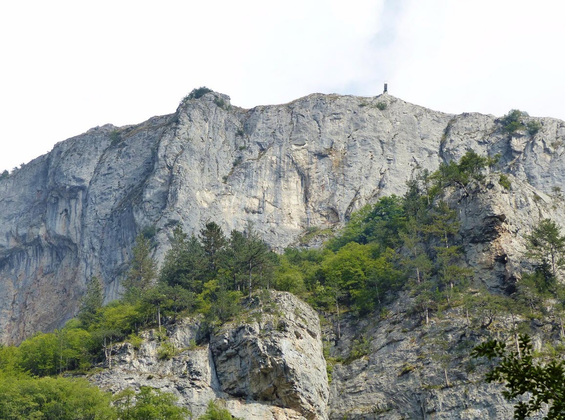 Orlovo Oko z dołu.jpg