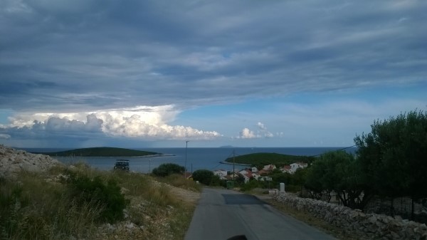 100 RUKAVAC (600 x 337).jpg