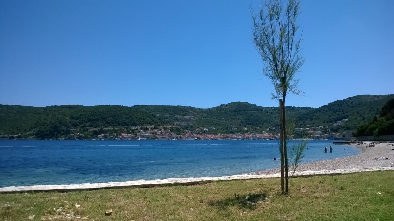 02 plaza prirovo.jpg