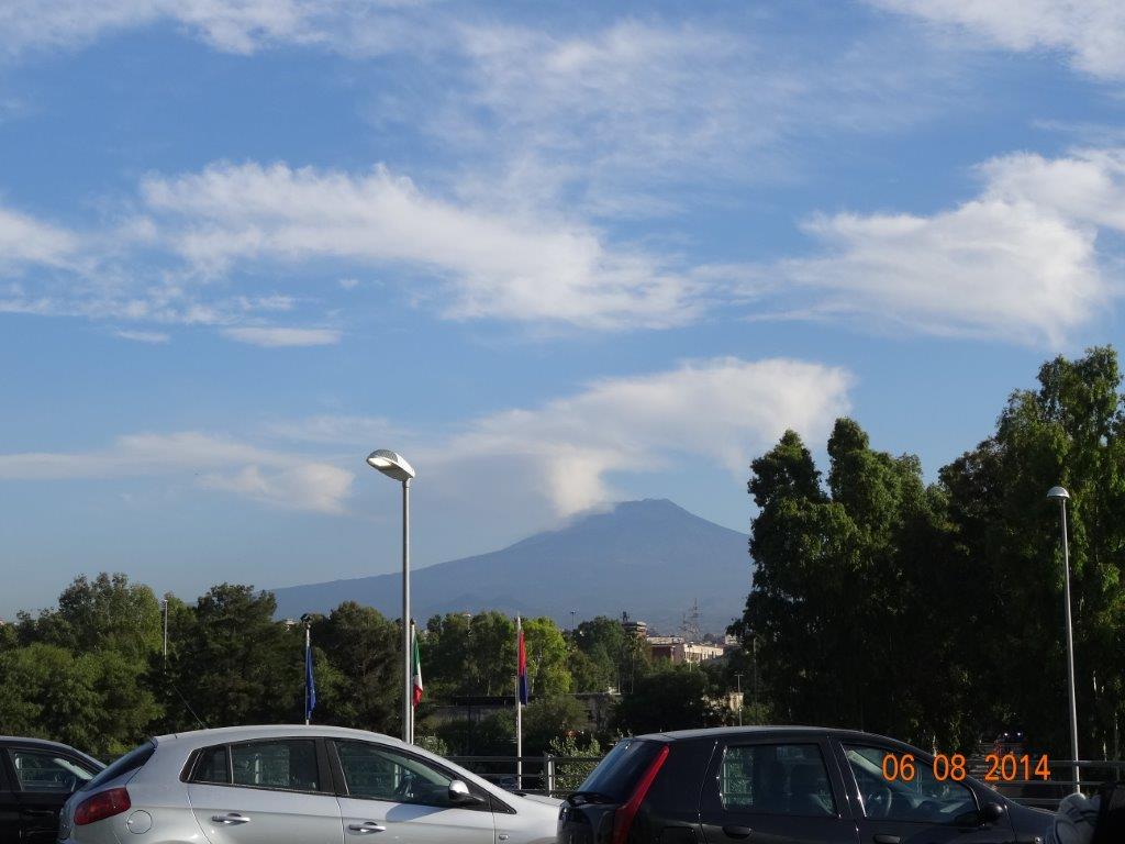 Etna widziana z lotniska w Katanii / Sycylia cz 2 679.jpg Sycylia cz 2 679.jpg