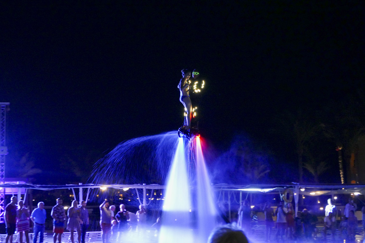 . / P1170004.jpg P1170004.jpg