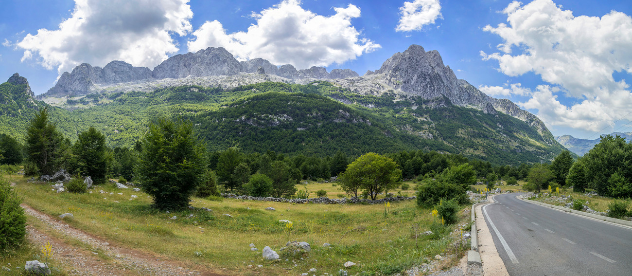 IMG_8900_IMG_8906-7 images.jpg