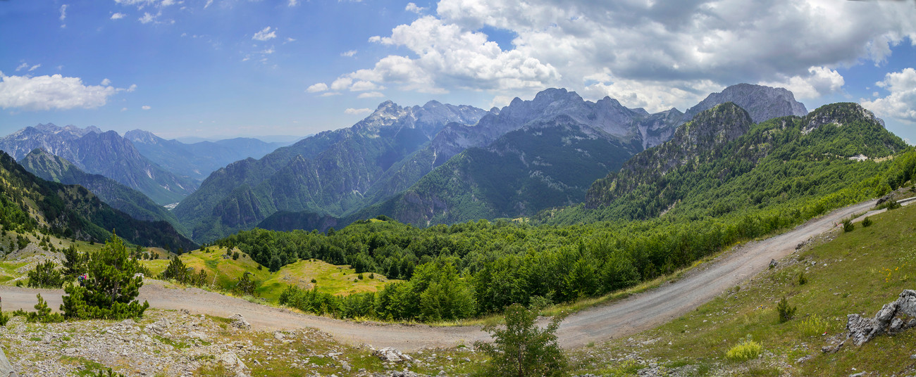 IMG_8920_IMG_8928-9 images.jpg