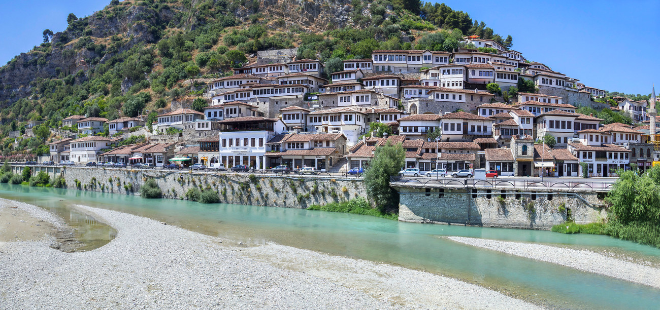 IMG_9072_IMG_9074-3 images.jpg