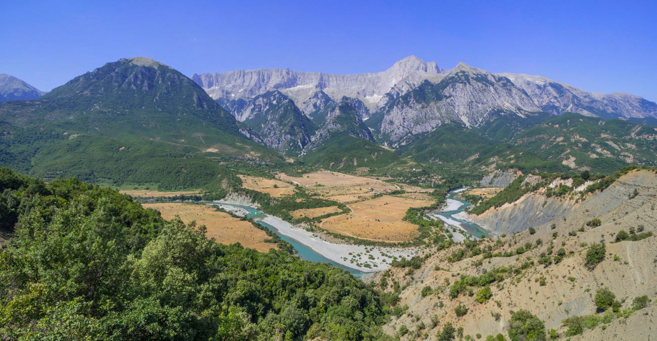 IMG_9265_IMG_9267-2 images.jpg