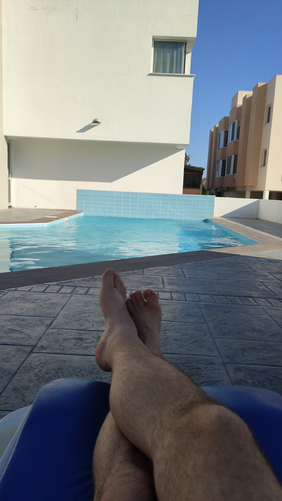 Nieskromnie mówiąc....kobiety mówią że mam zgrabne nogi. Nie wiem czy dla faceta to komplement :D / IMG-20200819-WA0060.jpg IMG-20200819-WA0060.jpg