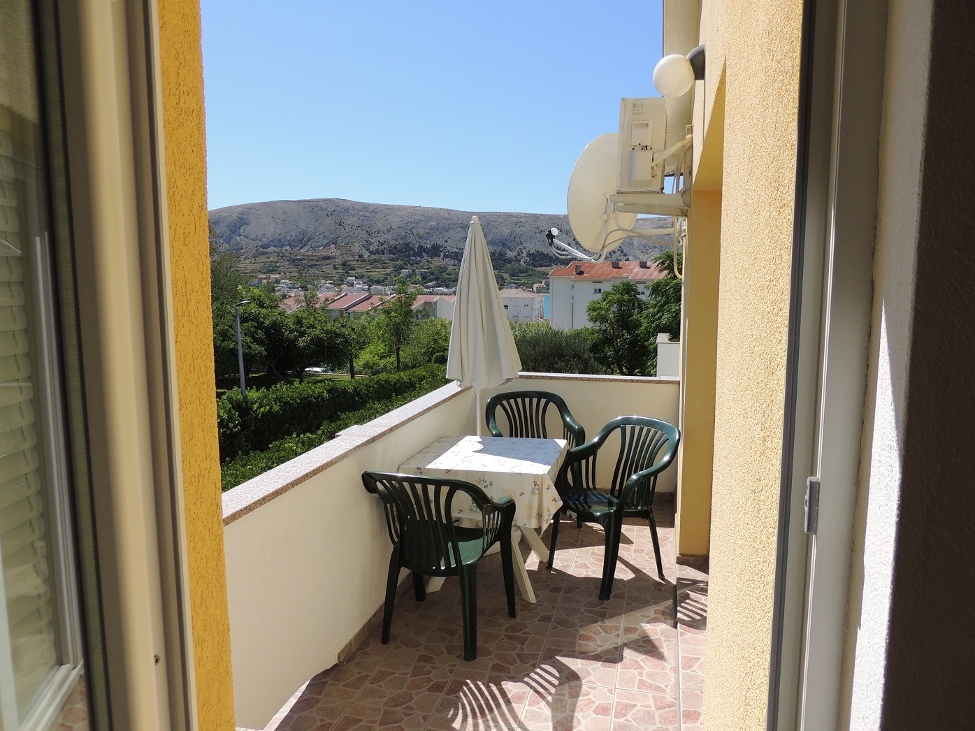 widok z balkonu / 1.JPG 1.JPG