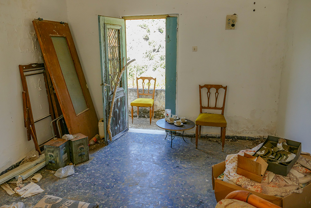 . / 05-dom.jpg 05-dom.jpg