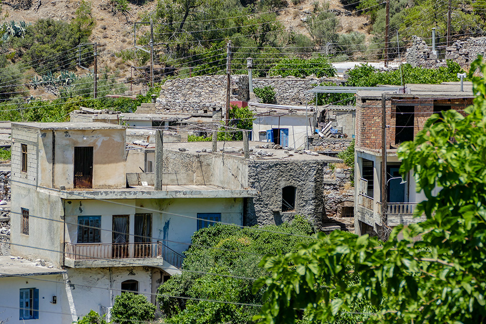 . / 06-domy.jpg 06-domy.jpg