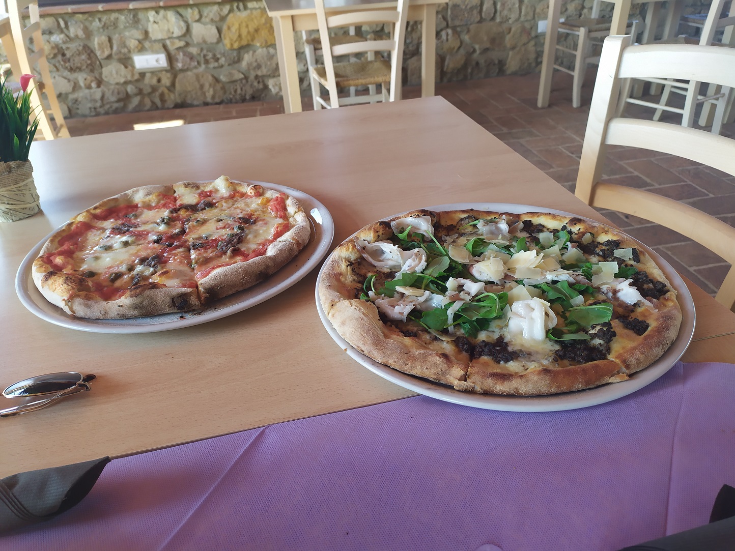 Najlepsza pizza w Toskanii- Nonna Mara, lokal polecany na grupie FB się sprawdził, mega. / IMG_20220725_165751.jpg IMG_20220725_165751.jpg