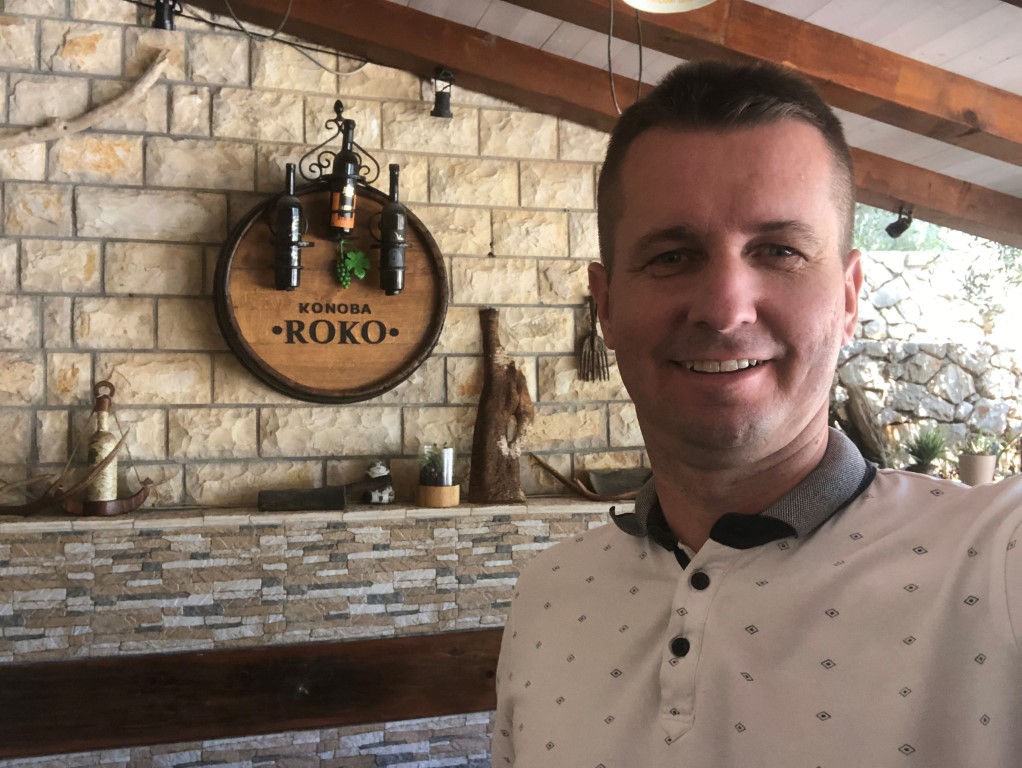 karpik_raszyn_zaglav_roko (Medium).jpg