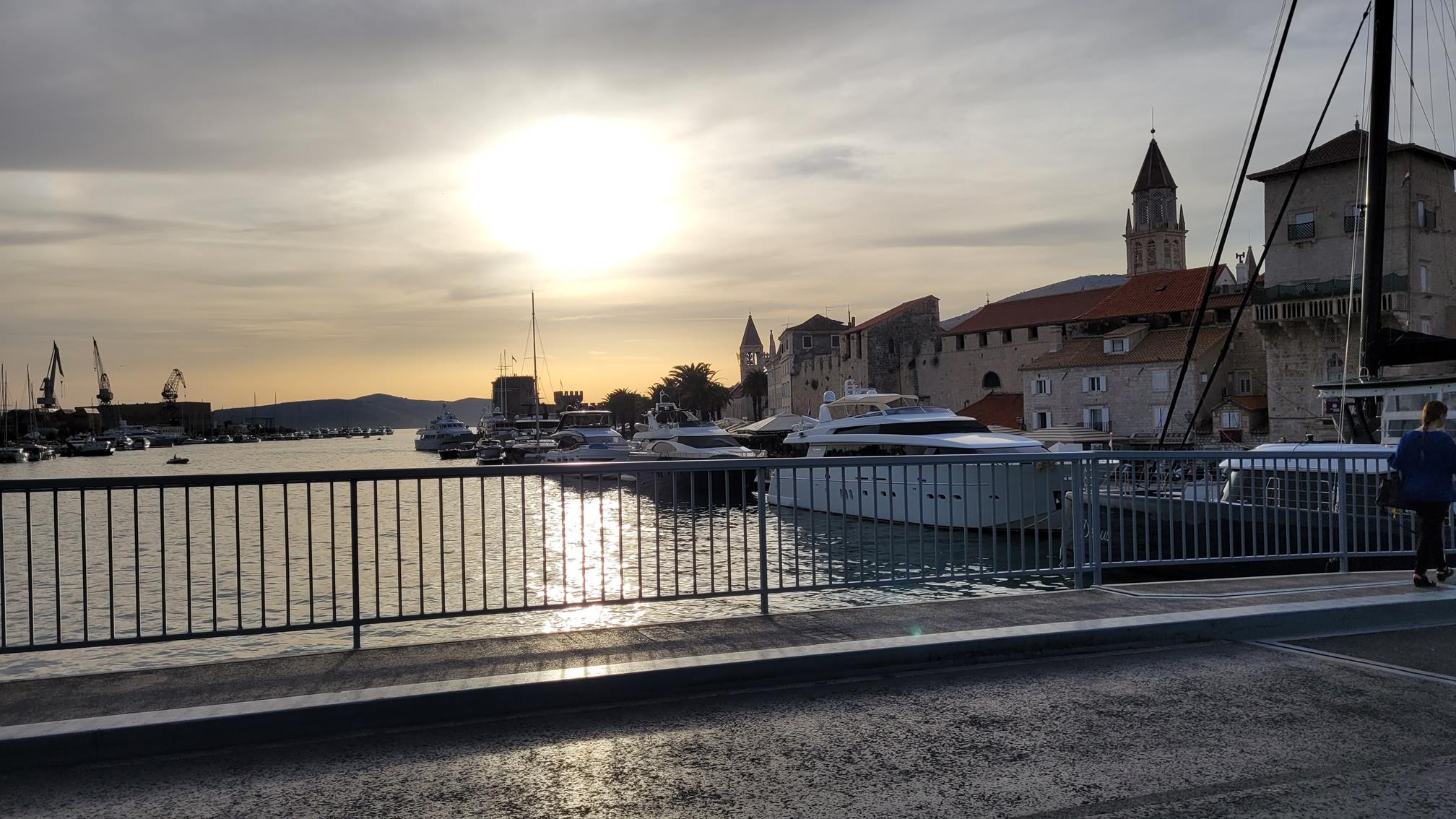 20220914_180533 (Copy).jpg