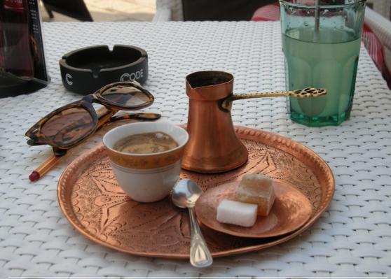 tradycyjna-kawa-podana-po-turecku.557.399.s.jpg