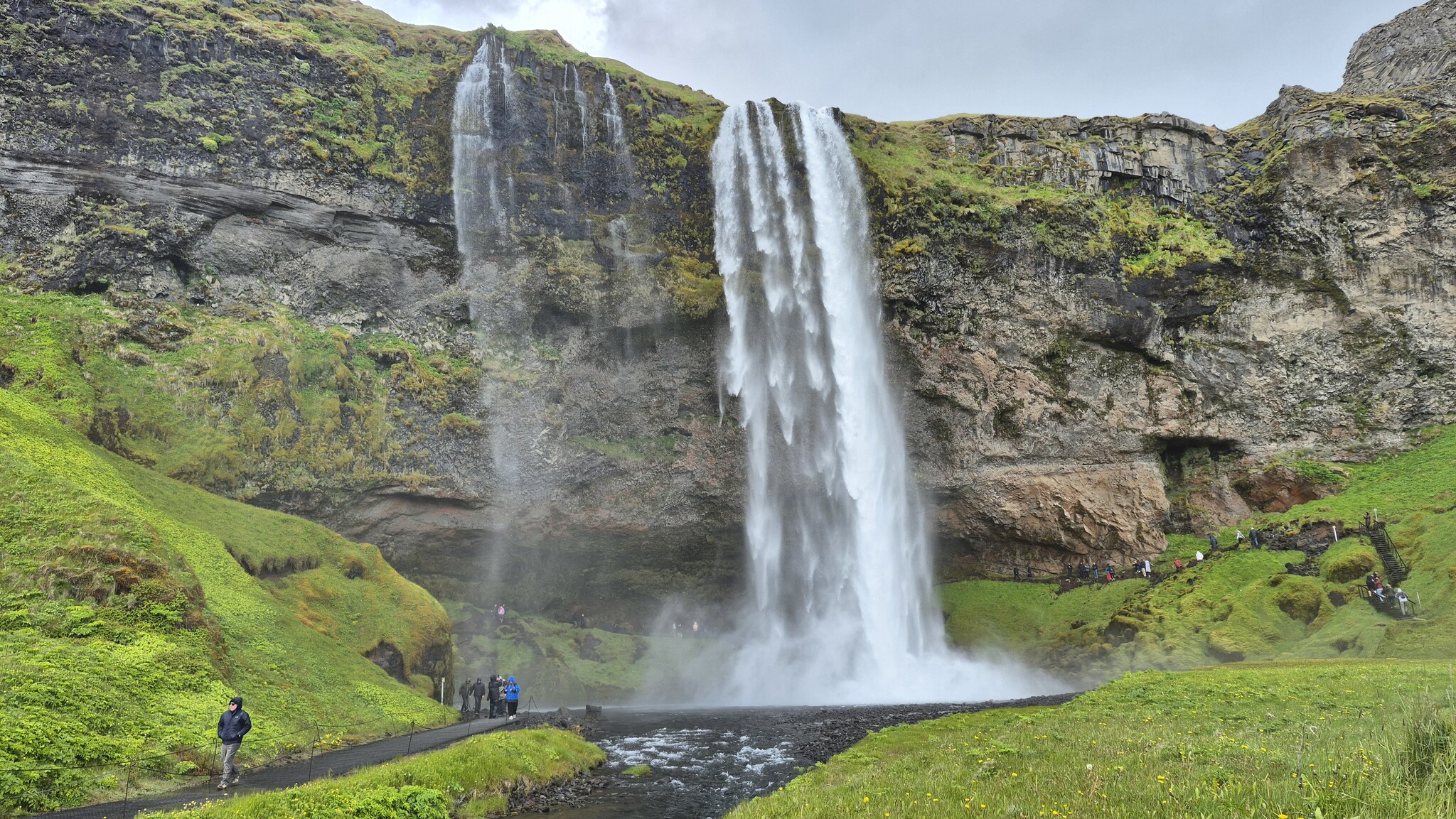 Seljalandsfoss / Seljalandsfoss4_Easy-Resize.com.jpg Seljalandsfoss4_Easy-Resize.com.jpg