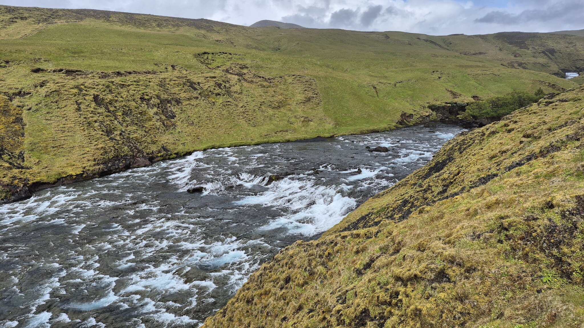 Rzeka zasilająca Skógafoss / Skógafoss2_Easy-Resize.com.jpg Skógafoss2_Easy-Resize.com.jpg
