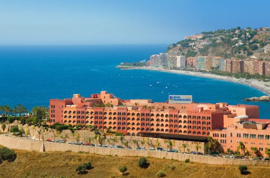 Źródło: https://www.travelplanet.pl/hotele/hiszpania/andaluzja/playacalida-spa/ / Zrzut ekranu 2026-01-17 062939.jpg Zrzut ekranu 2026-01-17 062939.jpg