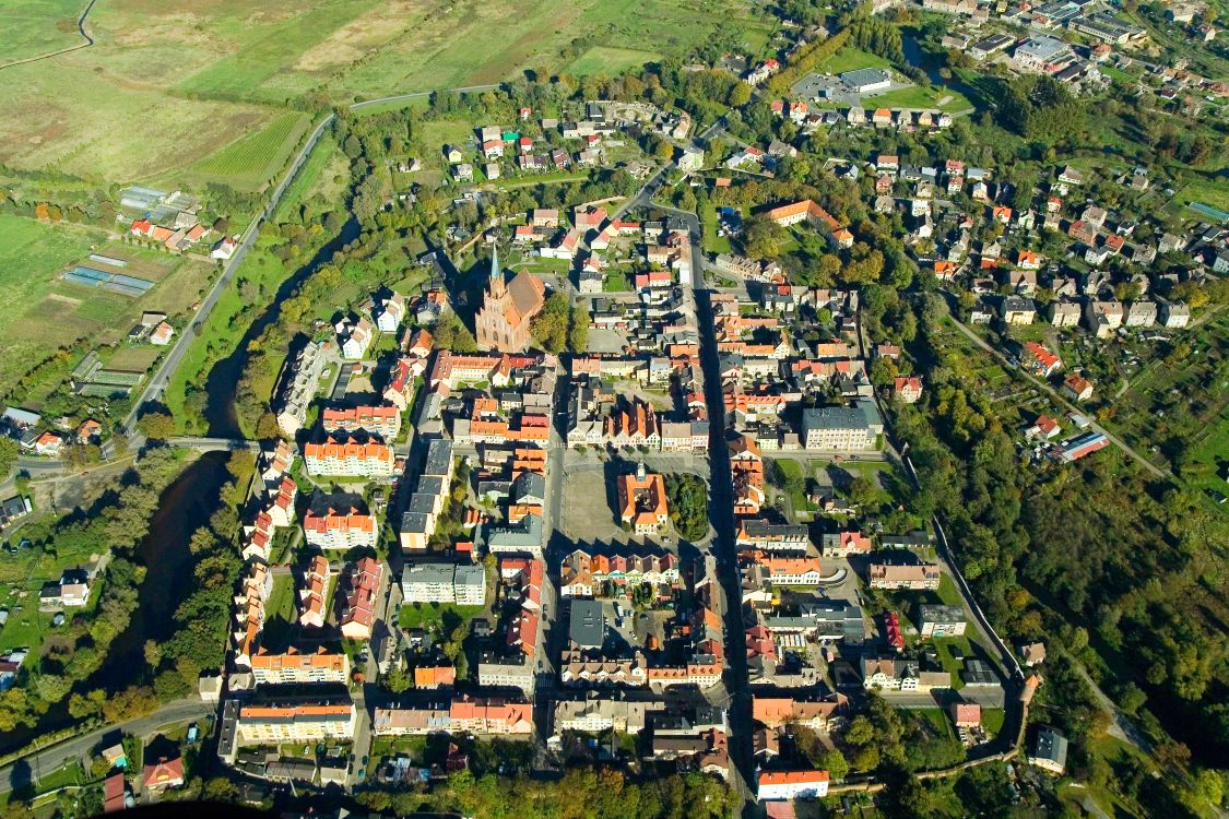 1-Trzebiatow_Old_Town_bird's-eye_view_2007-10a.jpg
