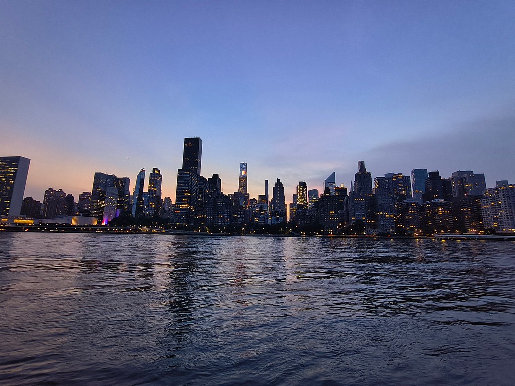 09.jpg