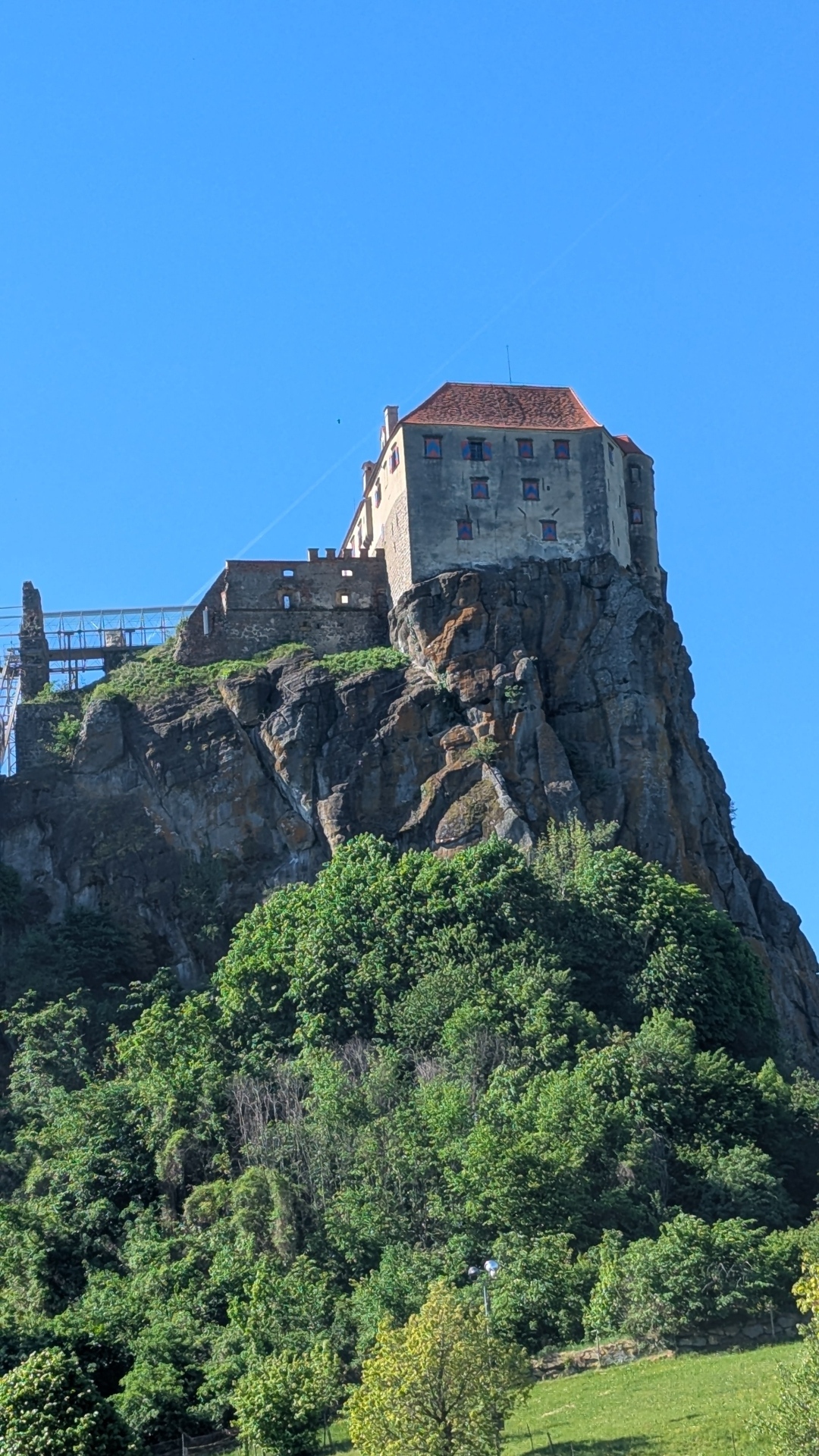 01-zamek2.jpg