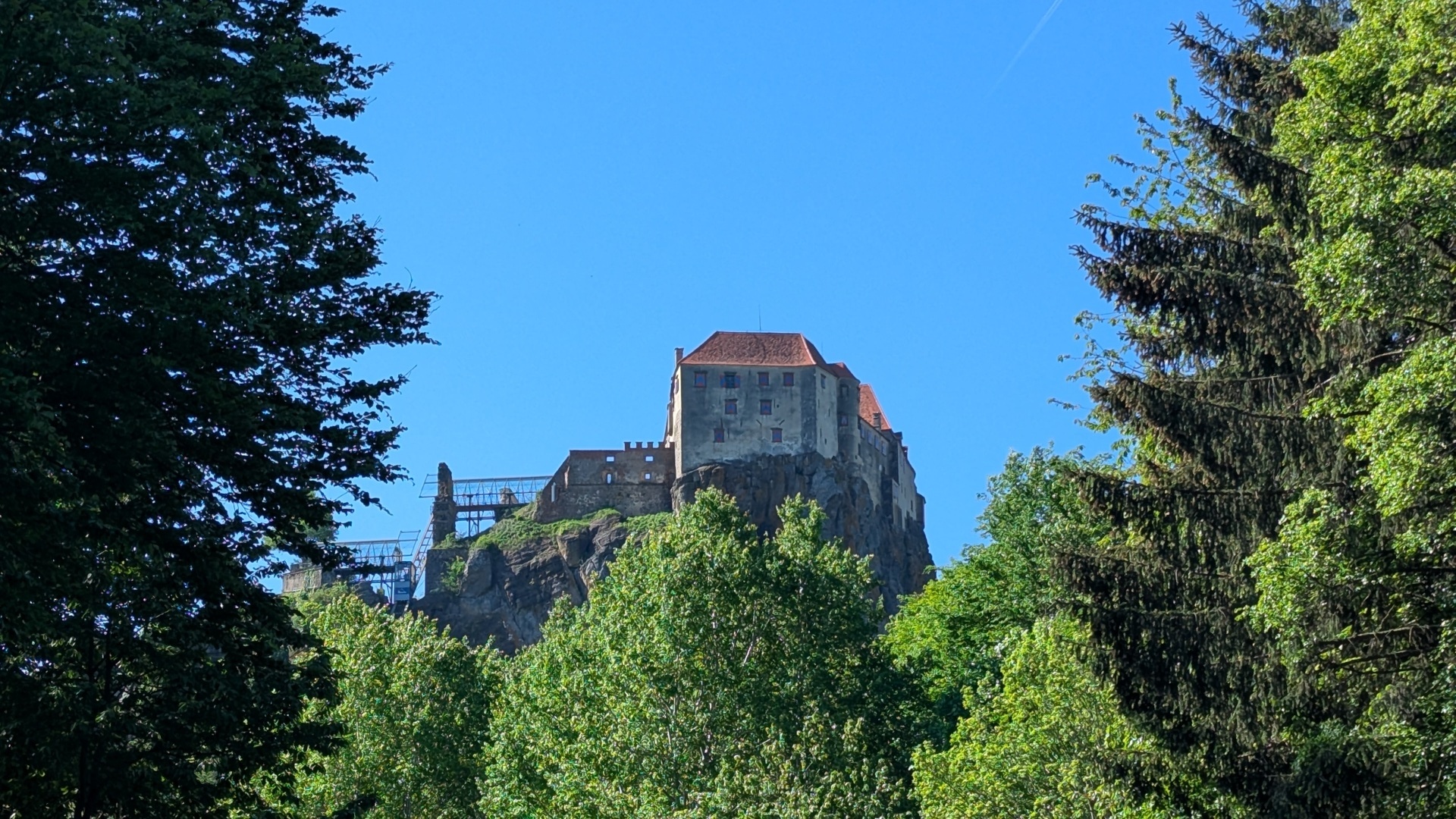 01-zamek3.jpg