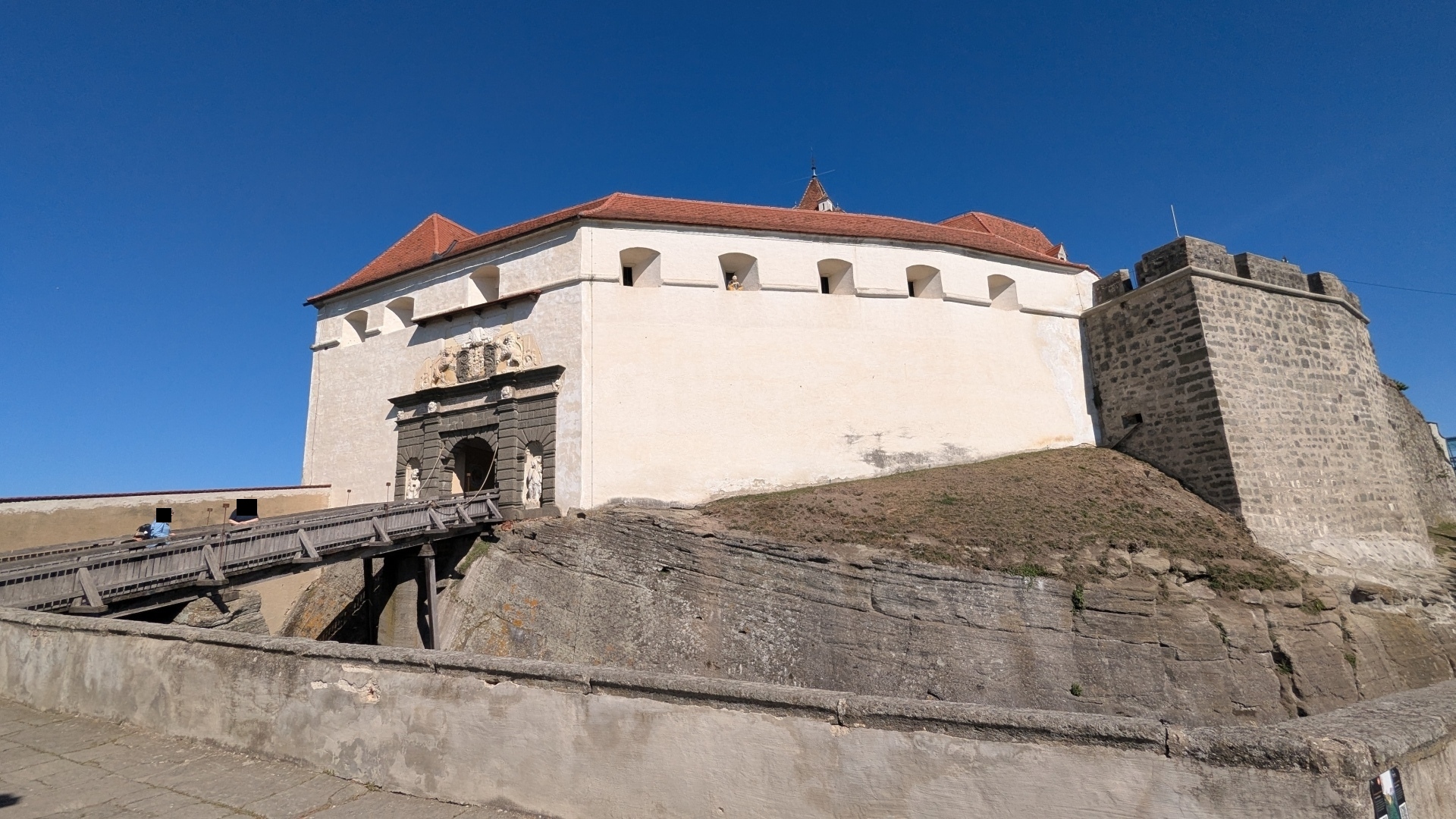 03-wejscie1.jpg