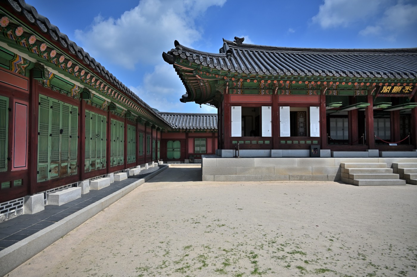 DSC_1083_00180.jpg