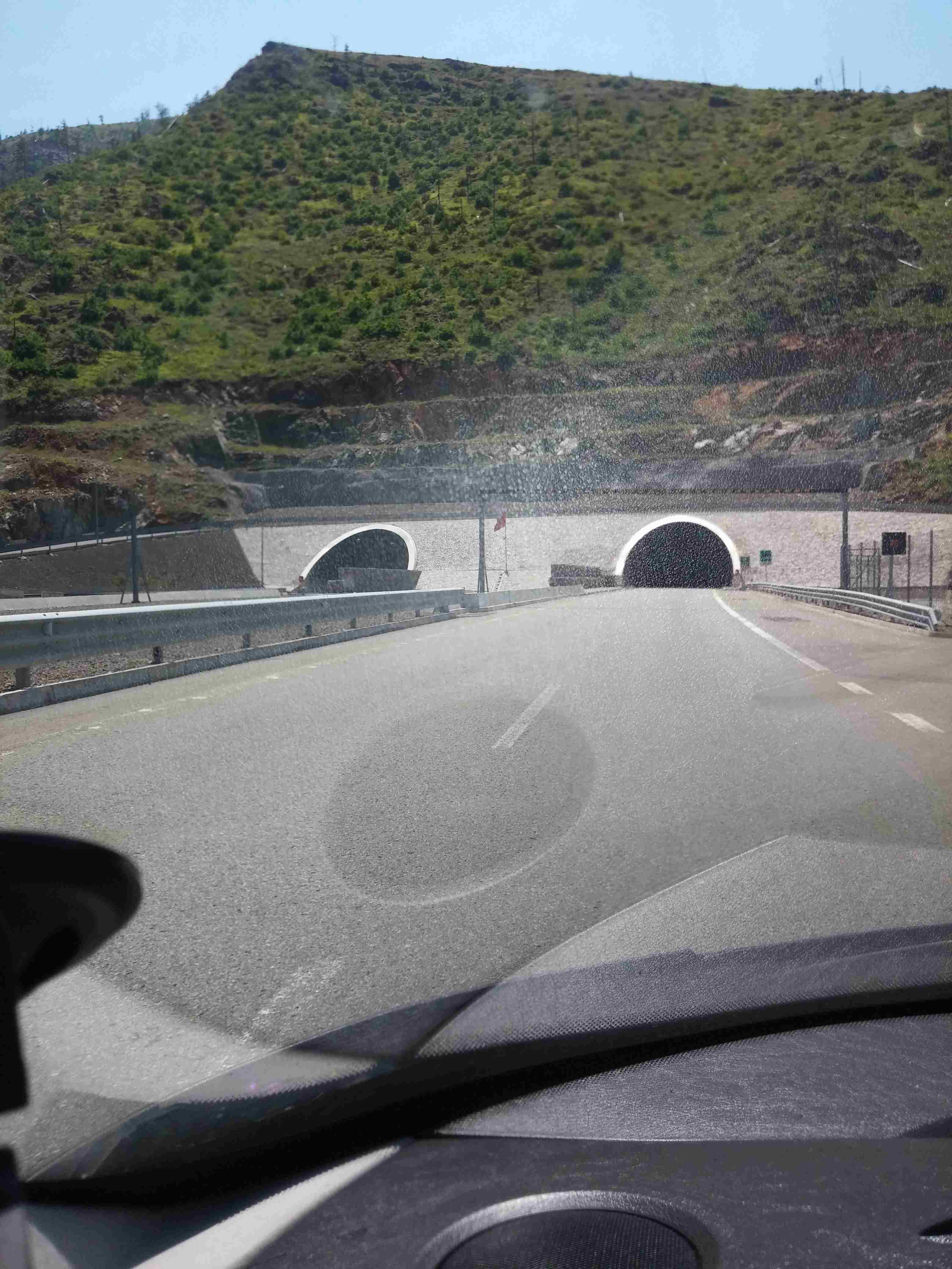 auto tunel.jpg