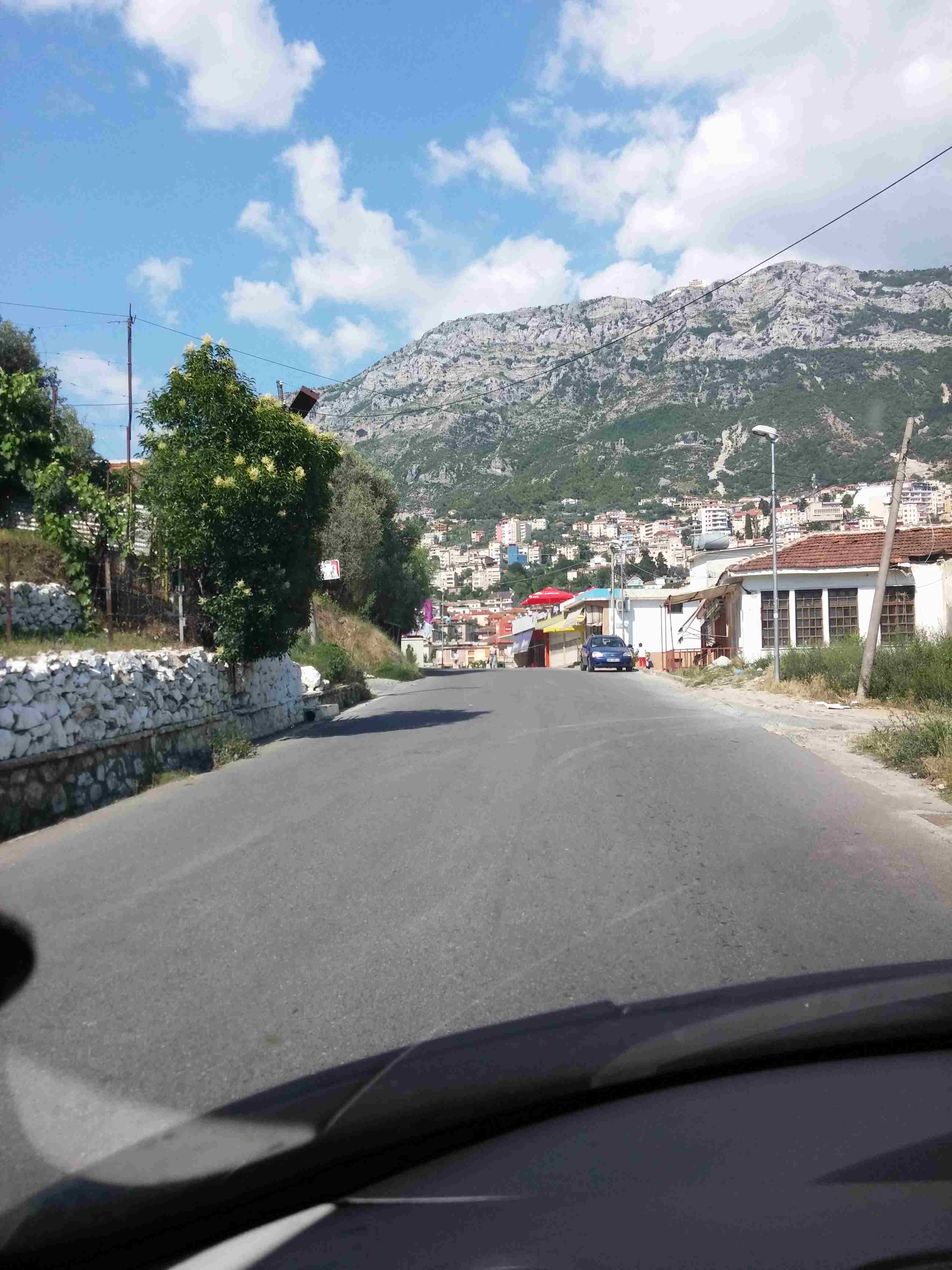 kruja wjazd.jpg